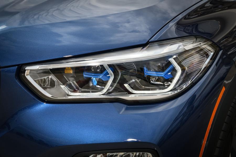 Детали экстерьера BMW X5 xDrive40i (G05) 2018 года  (NA) (фото 12 из 36)